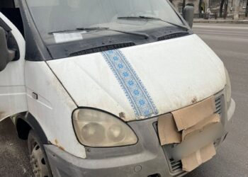 У Сумах вантажівка збила на переході жінку