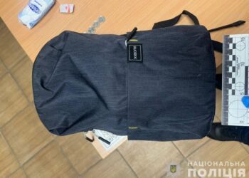 В Охтирці жінку пограбували у Пункті незламності