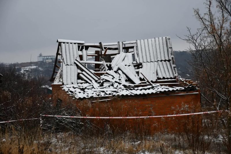 Внаслідок ракетної атаки по околиці Ромен постраждало 11 будинків  + ФОТО