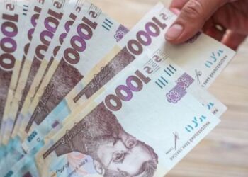 З 1 січня українські вчителі отримуватимуть щомісячну доплату в 1000 гривень – рішення уряду