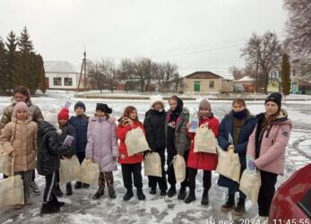 ЗУСТРІЧ, ЩО ЛІКУЄ: ПРЕДСТАВНИКИ ГО «ДІВЧАТА» ПРОВЕЛИ ЗАНЯТТЯ З ПСИХОЛОГІЧНОЇ ПІДТРИМКИ ДІТЕЙ РОМЕНСЬКОЇ ГРОМАДИ