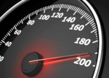 В Україні суди скасовують штрафи за перевищення швидкості: подробиці