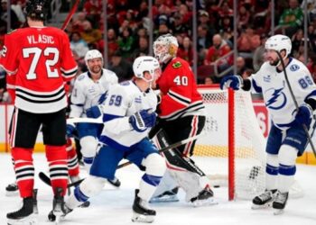 НХЛ: Вінніпег розбив Юту, Тампа-Бей дотиснув Чикаго