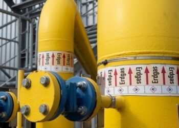 Європейські газові сховища виснажуються рекордними темпами