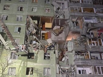 4 людини загинули і 9 поранено внаслідок удару по житловому будинку в обласному центрі