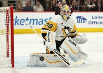 НХЛ: гол+пас воротаря дозволили Піттсбургу здобути перемогу, Кароліна переграла Вегас