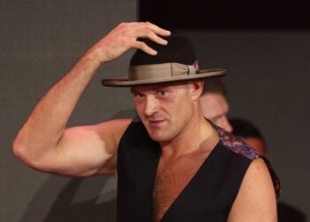 Промоутер Ф’юрі повідомив, чи може Тайсон повернутися задля бою з Джошуа