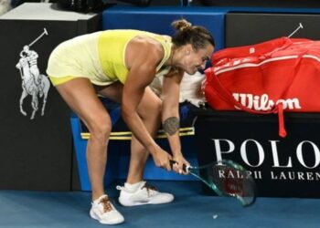 Сабалєнка розридалася і розбила ракетку після поразки на Australian Open