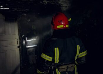 Через необережність під час куріння у Великих Бубнах виникла пожежа у будинку 