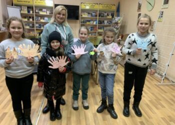 «Долоньки щастя» захід в  межах проєкту “Фабрика добра та відпочинку”