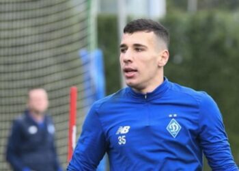 Воротареві Динамо розбили ніс у товариській грі