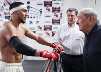 Хітчінс, Еніс і не тільки: Боб Арум ділиться подробицями угоди Теофімо Лопеса із саудівцями