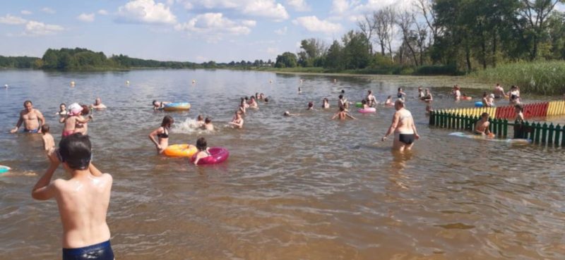 Купатися заборонено: якість води у Галенківському озері не відповідає санітарно-гігієгічним нормам