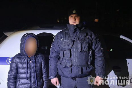 На Сумщині правоохоронці повернули додому трьох безвісти зниклих дітей