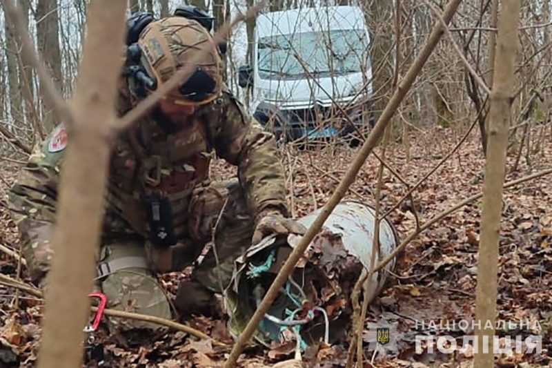 На Сумщині вибухотехніки поліції знищили ракету X-59, що не вибухнула