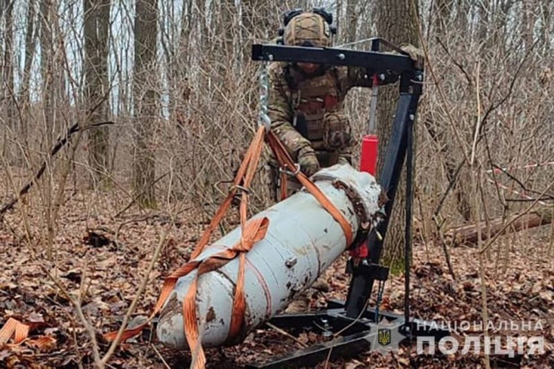 На Сумщині вибухотехніки поліції знищили ракету X-59, що не вибухнула