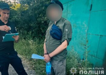 На Сумщині затримали чоловіка, який обіцяв призовникам встановити групу інвалідності