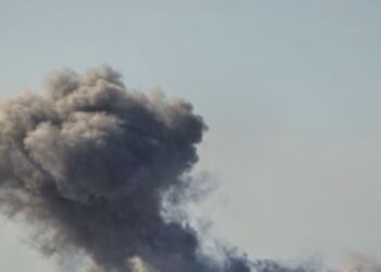 Охтирчани скаржаться на дим і шум з промислової зони по сусідству