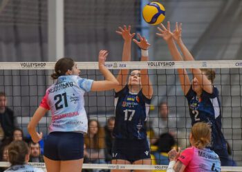 Перша, історична. Нафтуся перемогла одного з фаворитів Суперліги