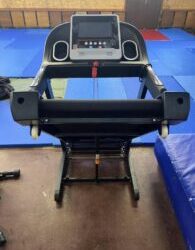 Подружжя Бережних подарувало роменським спортсменам тренажери + ФОТО