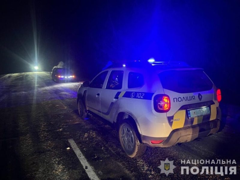 Поліція Конотопа встановлює обставини автопригоди, в якій травмувався чоловік