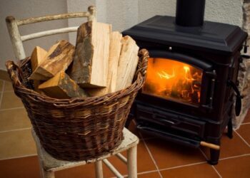 Потрібно зробити це, якщо помітили, що димить піч: проблема вирішиться назавжди