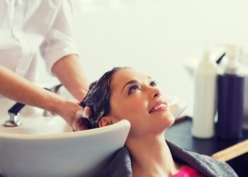 Що таке ко-вошинг і чому новий тренд змусив відмовитися від шампуню