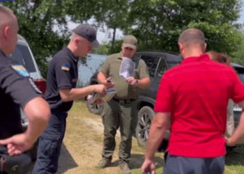 Шосткинські рятувальники, для запобігання нещасних випадків, проводять профілактичні рейди на водоймах