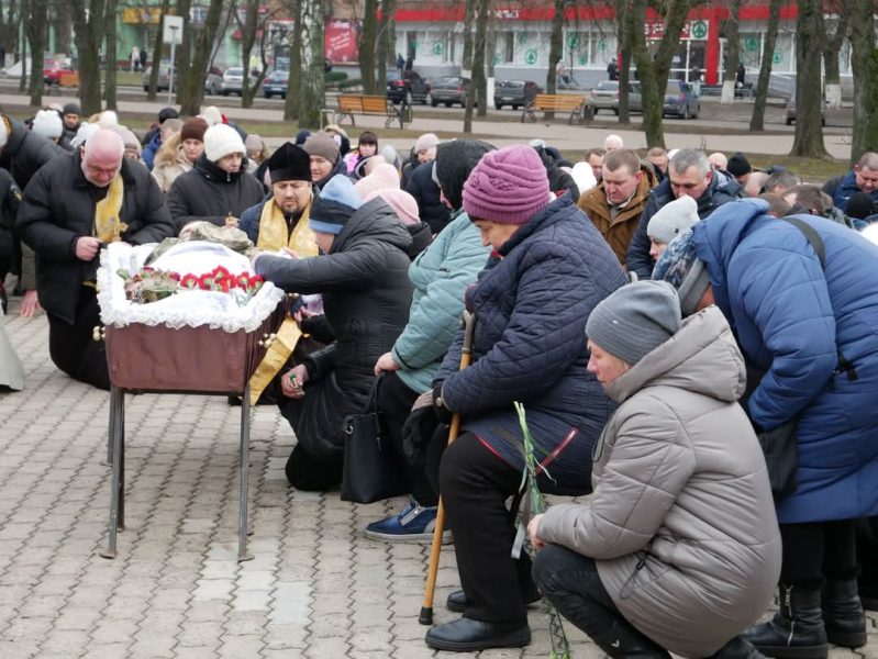 Став до лав “небесного” війська: у Ромнах попрощалися з Сергієм Ситником