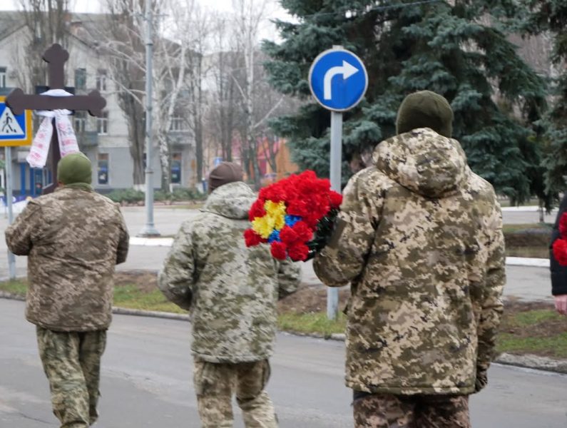 Став до лав “небесного” війська: у Ромнах попрощалися з Сергієм Ситником