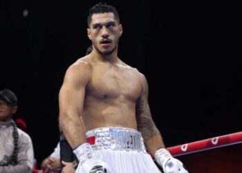 Тоні Беллью висловився про гіпотетичний поєдинок з Опетайєю