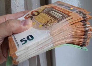 У Шостці на смітник викинули 6 тис. євро