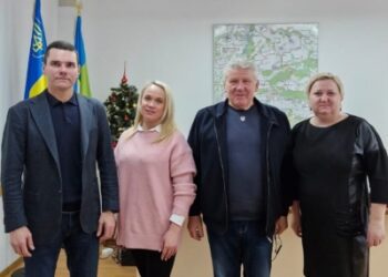 У Шостці заступник міністра розвитку громад та територій обговорив заходи з відновлення енергобезпеки і інфраструктури після російських обстрілів