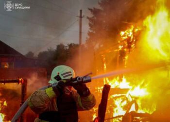 У Шосткинському районі господар будинку загинув у пожежі через необережне куріння