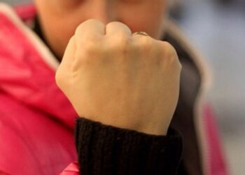 В Охтирці порушник ПДР напав на поліцейського