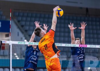 Варшава – Барком-Кажани. Дивитися онлайн. LIVE трансляція