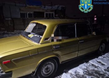 Внаслідок влучання безпілотника по цивільній автівці загинула жінка у Великописарівській громаді