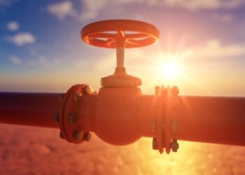 Казахстан і Угорщина узгодили постачання нафти через Україну