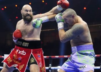 Усик поділився враженнями від підготовки та боїв із Ф’юрі