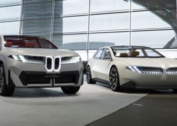 BMW відкладає випуск автомобілів з твердотільними акумуляторами