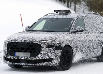 Гігантський кросовер Audi Q9 виїхав на тести (ФОТО)