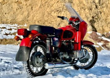 В Україні знайшли рідкісний 33-річний мотоцикл “Дніпро” без пробігу (ВІДЕО)