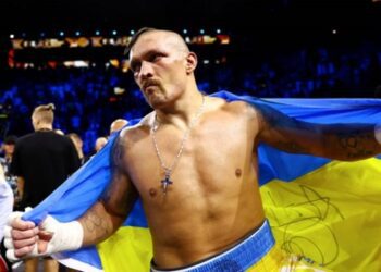 Промоутер Усика прокоментував те, що Баколе нокаутував Олександра