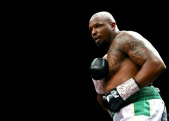 Бій Вайта і Джойса підтверджений, суперники провели дуель поглядів