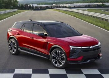 615 сил і 3,4 с до сотні: General Motors починає продажі потужного електрокросовера (ФОТО)