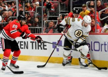 НХЛ: Колорадо громить Айлендерс, Бостон – Чикаго