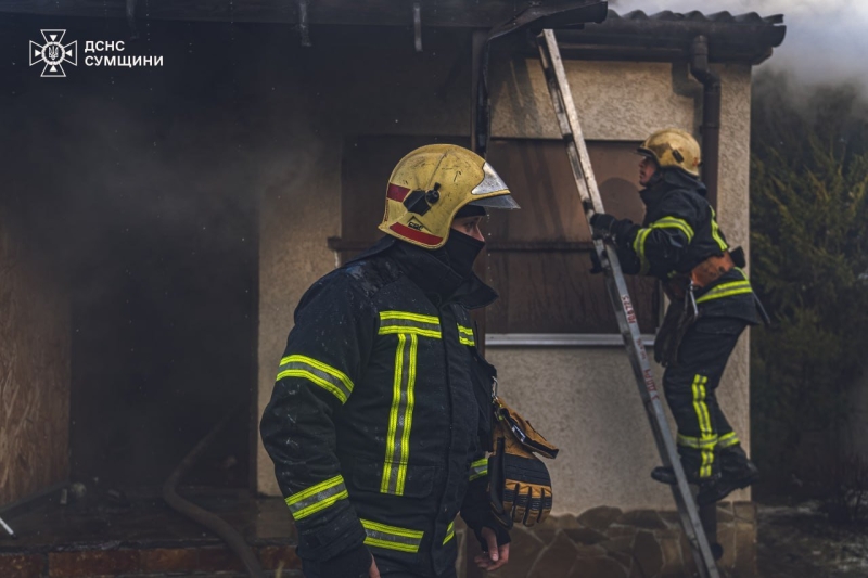 У Сумах на Баранівці горіла дача