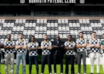 Боавішта підписала Курзаву, Вацлика та Ван Гінкела