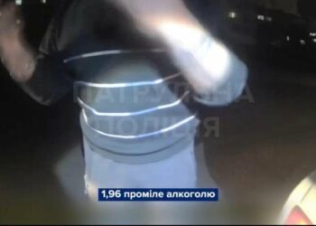 Ледве стояв на ногах: у Сумах зупинили пʼяного водія
