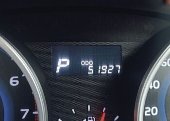 Що означає напис ODO на приладовій панелі автомобіля